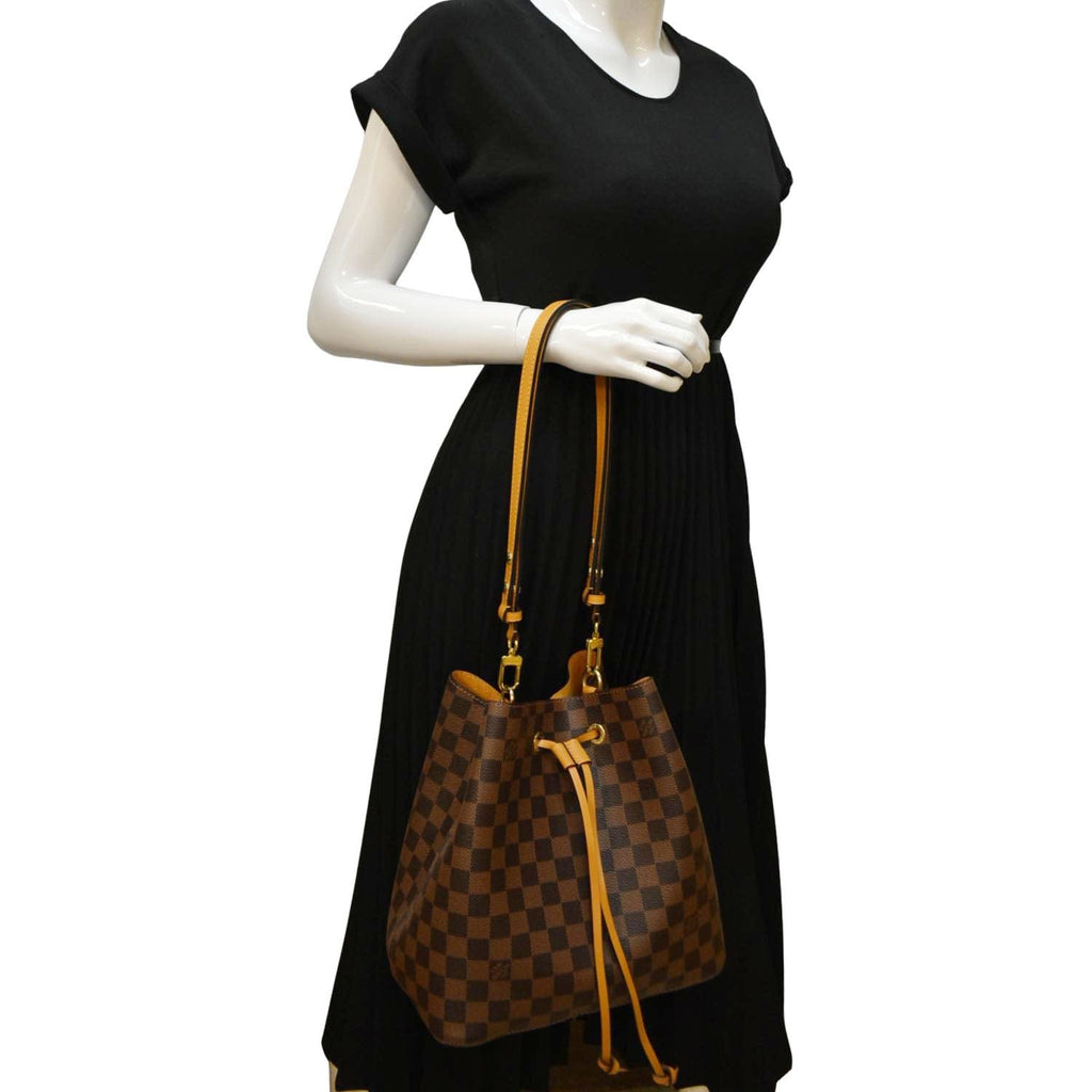 Shop Louis Vuitton NEONOE Dots Casual Style Collaboration Elegant Style  Logo Handbags (M21730) by 環-WA