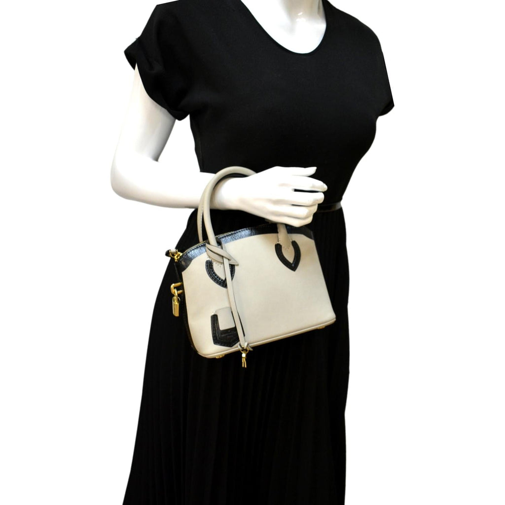 Louis Vuitton Cuir Obsession Lockit East-West Bag - Black Totes, Handbags -  LOU416258