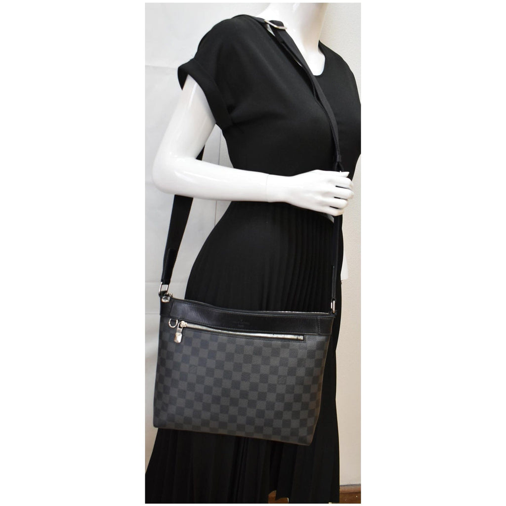 Mick pm bag Louis Vuitton Black in Synthetic - 34401175