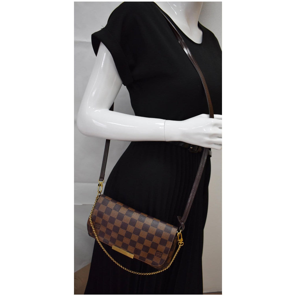 Louis Vuitton Damier Ebene Favorite MM Shoulder Bag (SHF-wPjeDv