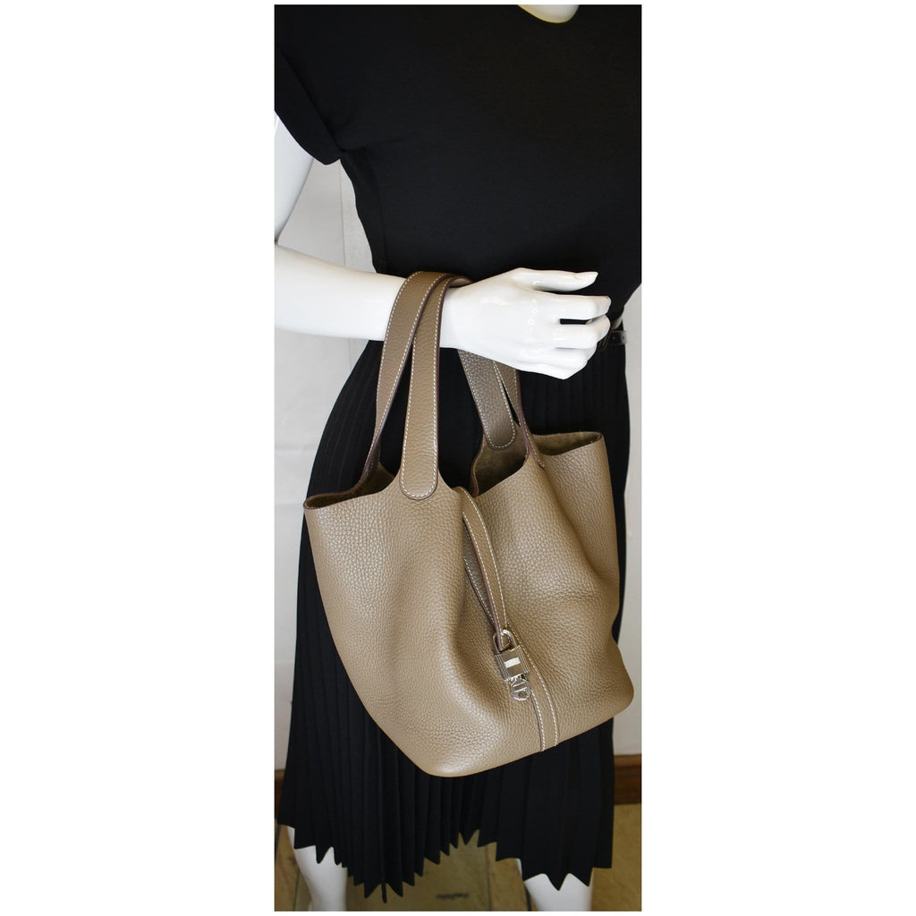 Hermès Rose Texas Taurillon Clemence Leather Picotin Lock 18 Bag
