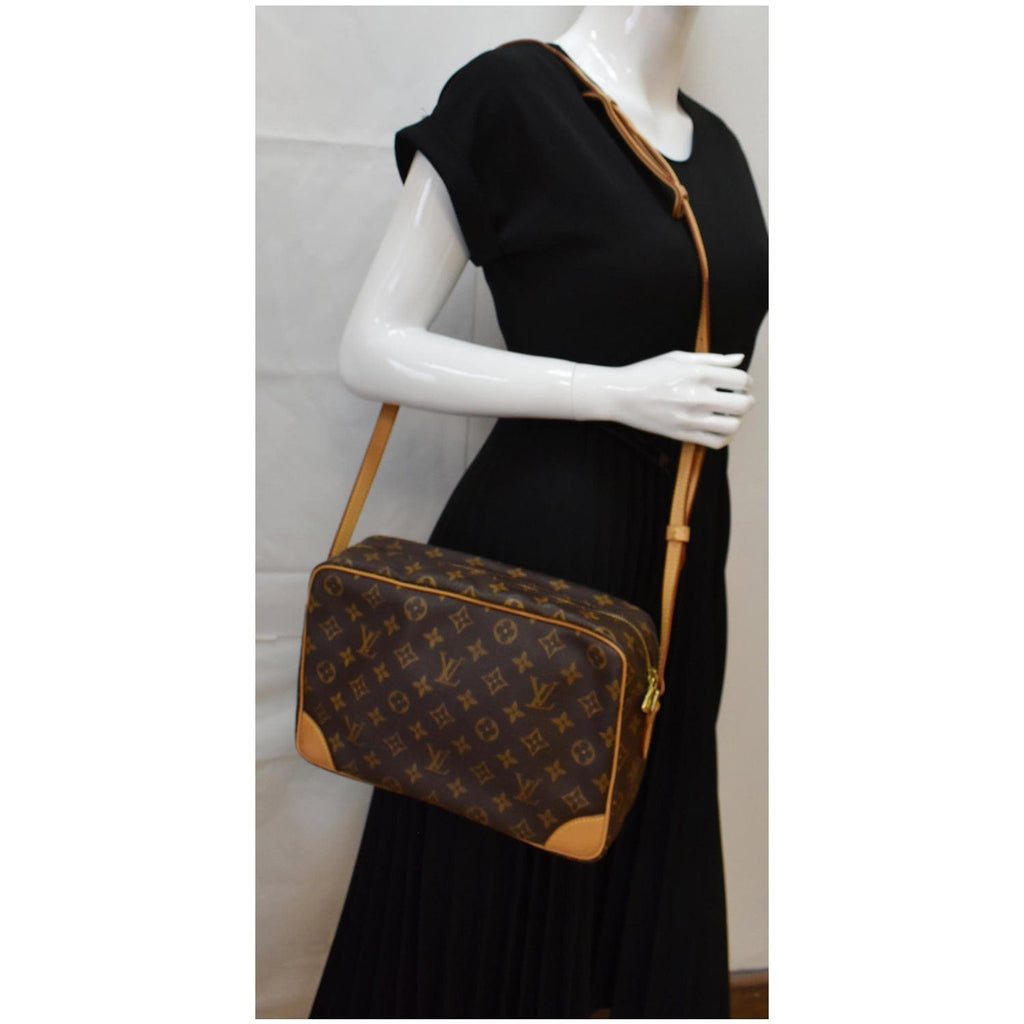 Louis Vuitton Shoulder Bag Trocadero 27 Brown Beige Gold Monogram M51274  Canvas Nume MB1024 LOUIS VUITTON