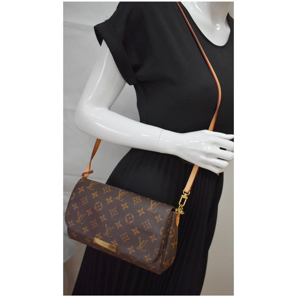 Favorite cloth crossbody bag Louis Vuitton Brown in Cloth - 35840937