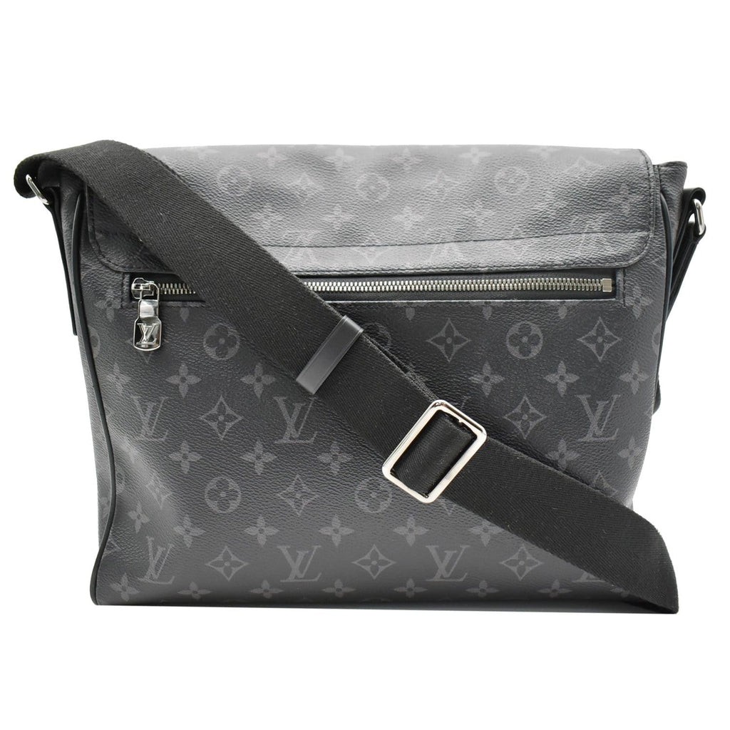 Louis Vuitton District Mm Monogram La France, SAVE 36% 