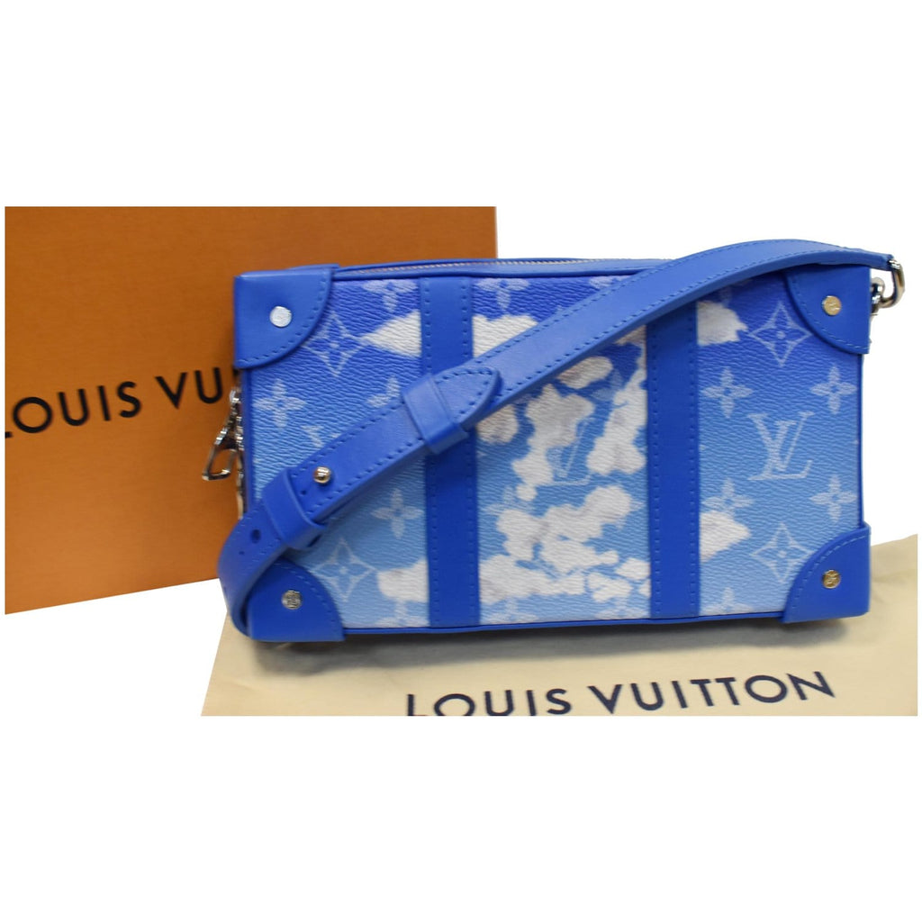 Louis Vuitton 2020 Pre-owned Monogram Clouds Soft Trunk Shoulder Bag - Blue