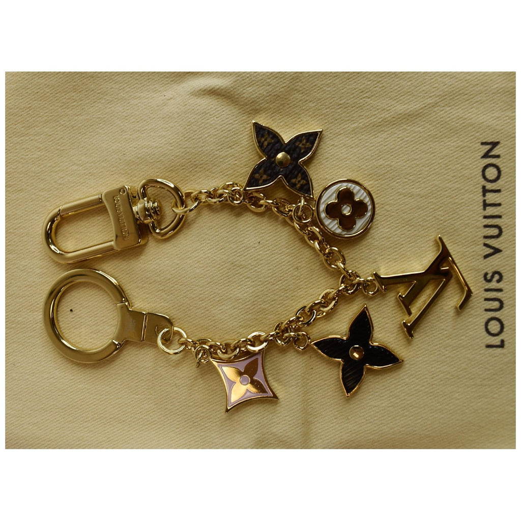 Louis Vuitton Spring street bag charm and key holder (M00556)