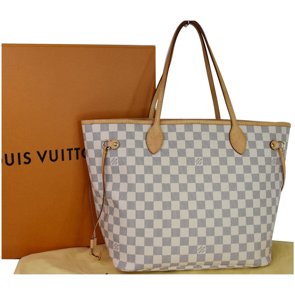 Brand New Neverfull Damier Azur With Wristlet for Sale in Kent, WA