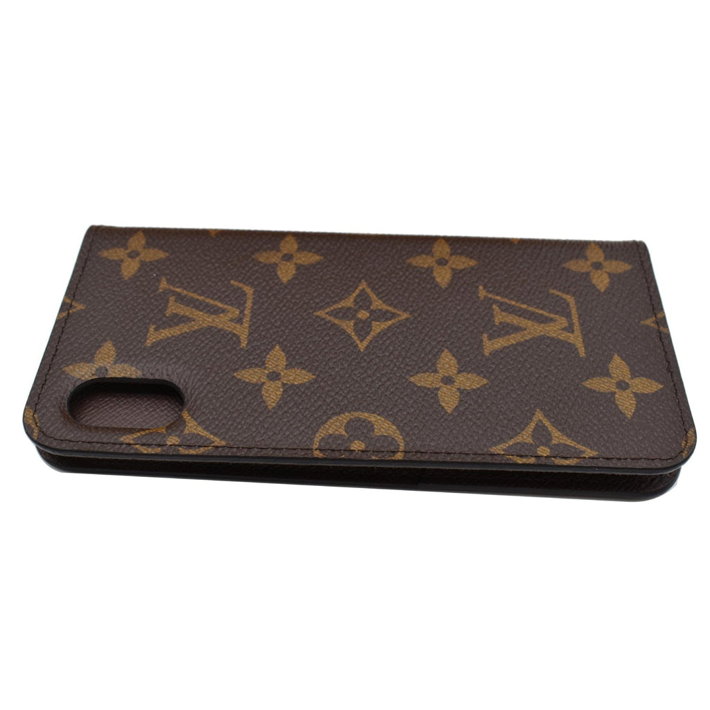 Download Treat yourself to a luxurious Louis Vuitton iphone