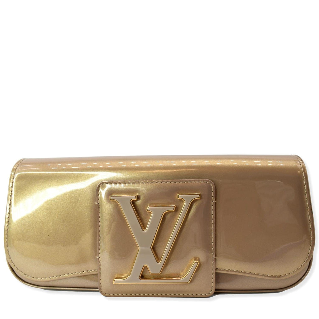 Louis Vuitton Beige Poudre Vernis Sobe Clutch