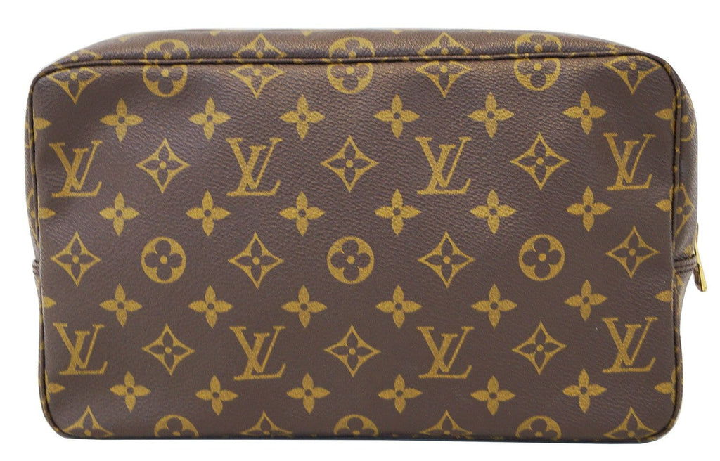 Sold at Auction: LOUIS VUITTON Monogram Trousse 28 Travel Cosmetic Pouch  (Re-lined)