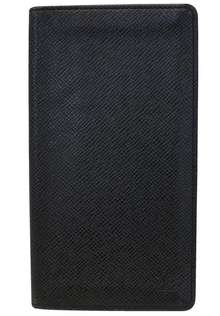 Louis Vuitton Taiga Leather Checkbook Holder - Green Wallets