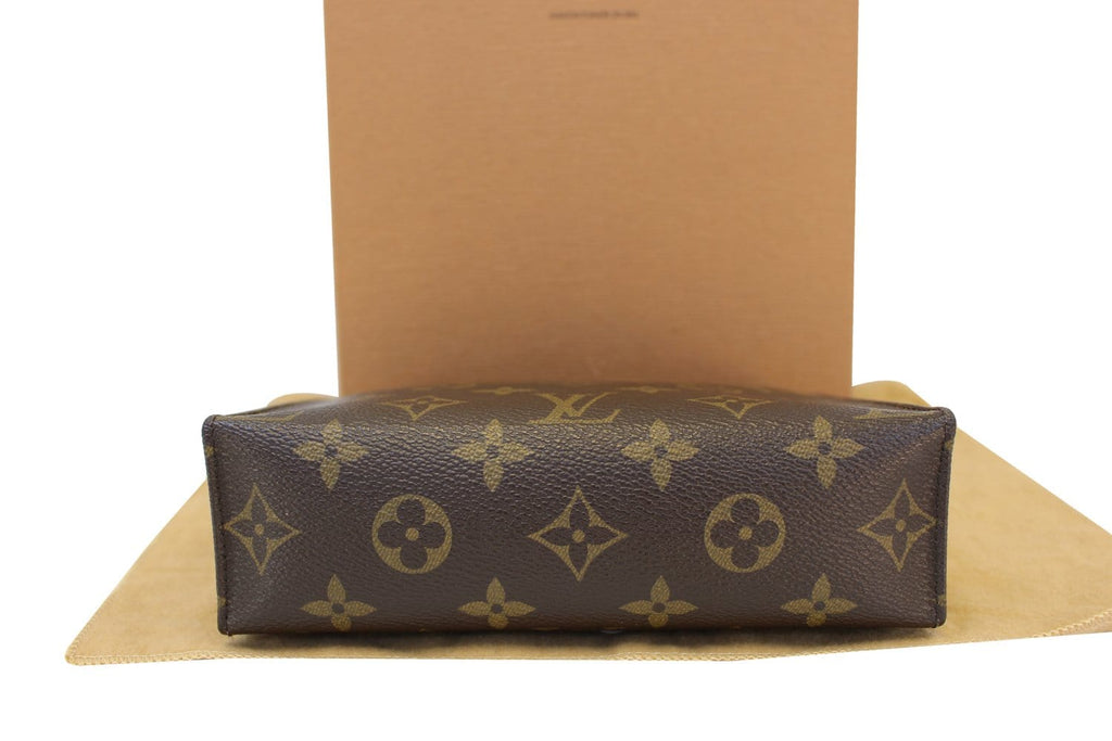 Louis Vuitton Monogram Toiletry Pouch 19 Cosmetic Case Poche