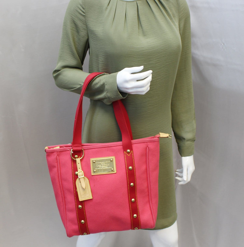 Louis Vuitton Red Antigua Cabas MM Cloth Cloth ref.696275 - Joli Closet