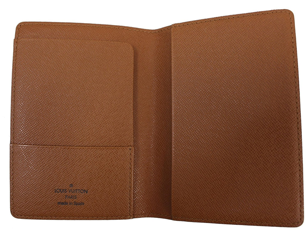 Louis Vuitton LV passport cover new Brown Leather ref.214506