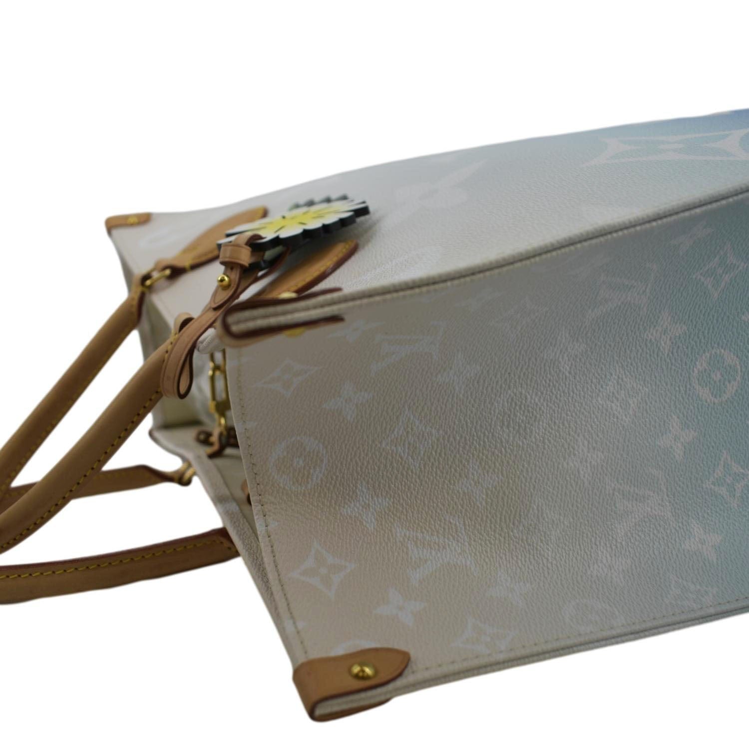 Louis+Vuitton+OnTheGo+Blue+Interior+Tote+GM+Multicolor+Canvas for
