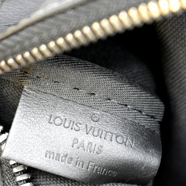 LOUIS VUITTON Trio Damier Graphite Messenger Bag Gray