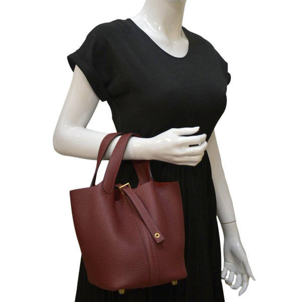 HERMES Picotin Lock 18 Taurillon Clemence Leather Hobo Bag Burgundy