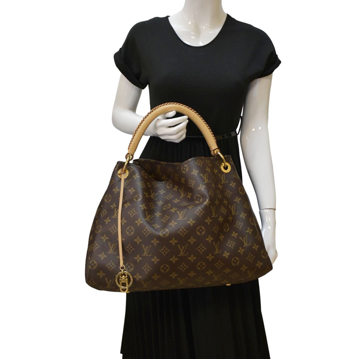 Louis Vuitton Monogram Artsy MM - Hobos, Handbags