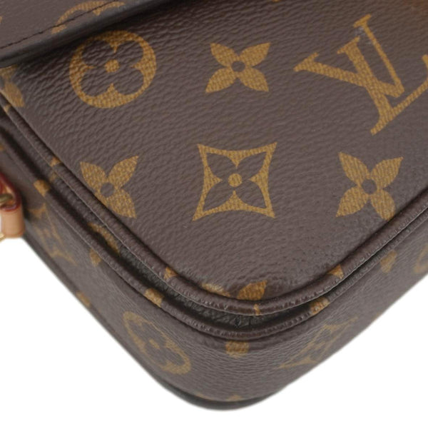 LOUIS VUITTON Metis East West Pochette Monogram Canvas chain Shoulder Bag Brown