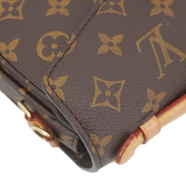 LOUIS VUITTON Metis East West Pochette Monogram Canvas chain Shoulder Bag Brown