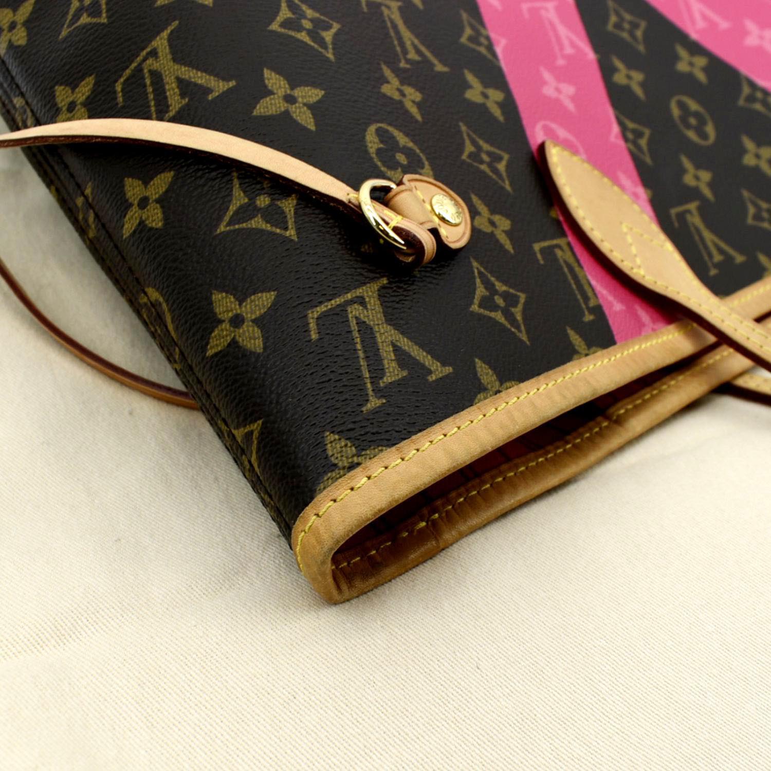 Louis Vuitton Neverfull Tote MM Beige Canvas