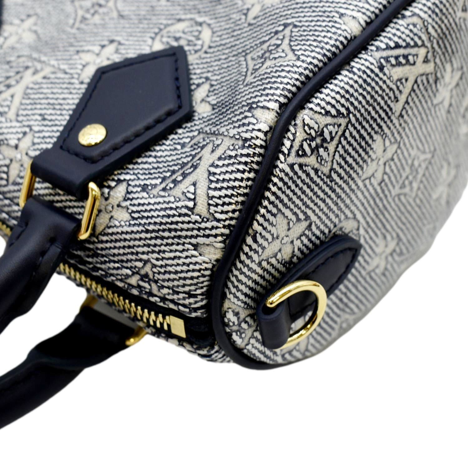 Louis Vuitton Speedy Bandoulière 20 Leather Handbag with Gold Color Ha –  EliteLaza