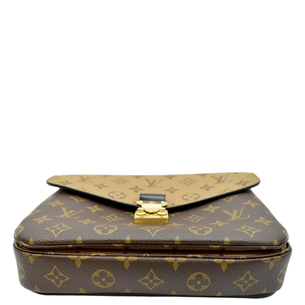 LOUIS VUITTON Metis Pochette Reverse Monogram Canvas Crossbody Bag Brown