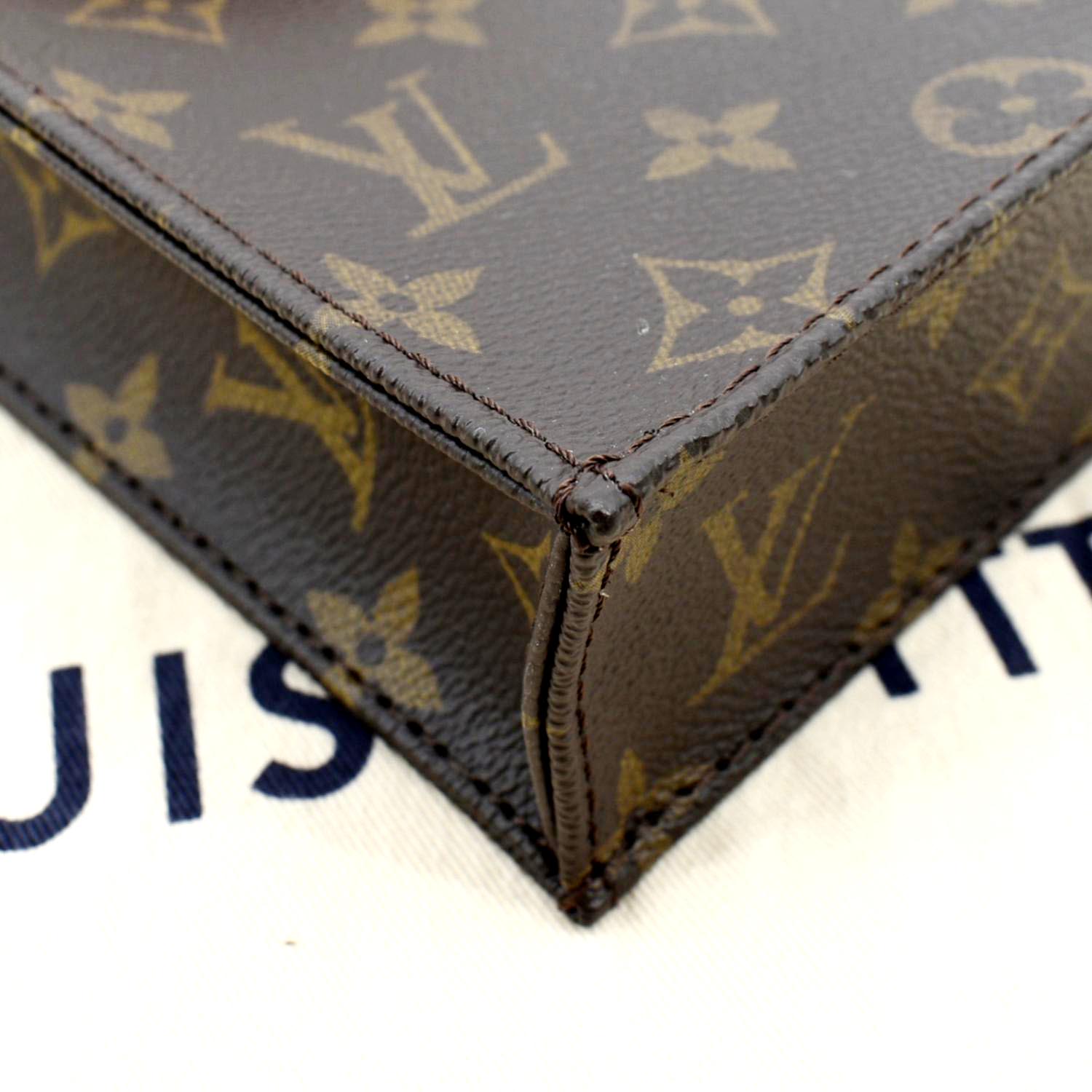Louis Vuitton Sac Plat Fold