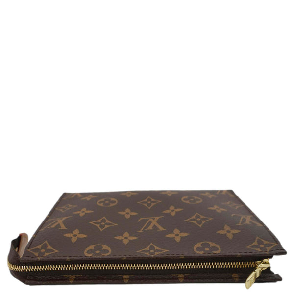 LOUIS VUITTON Toiletry 19 Pouch Monogram Canvas Clutch Brown