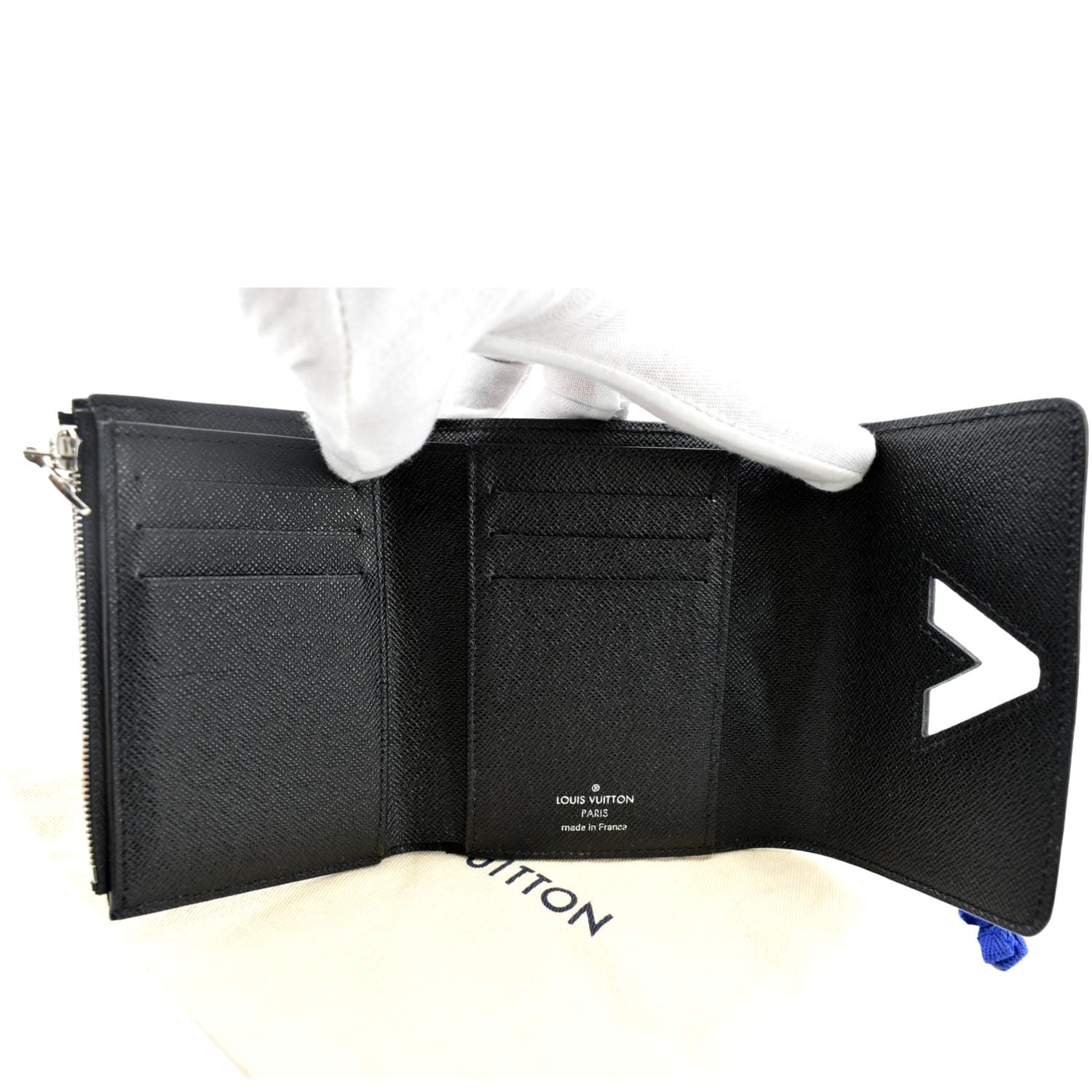 Louis Vuitton Louis Vuitton Black Epi Leather Bifold Card Case