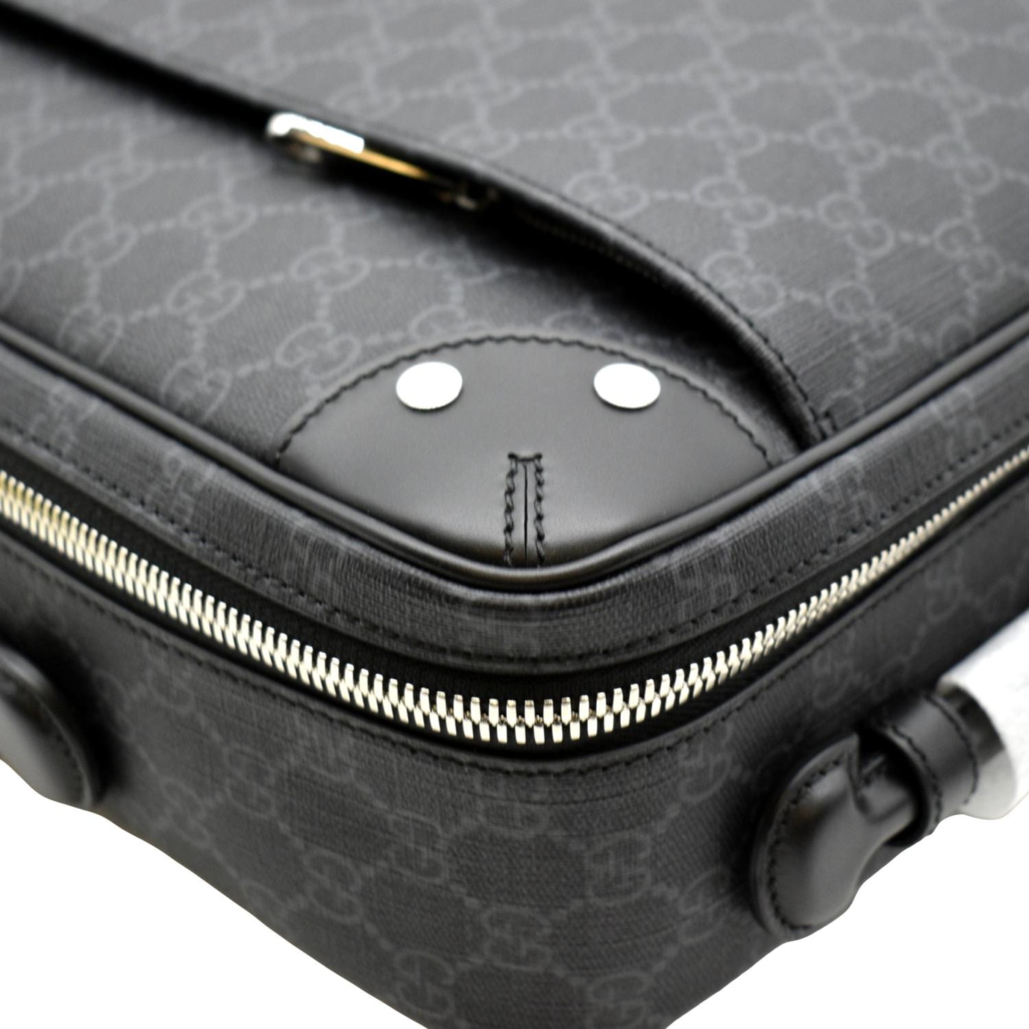 Gucci Double G Zipped Laptop Case in Gray for Men