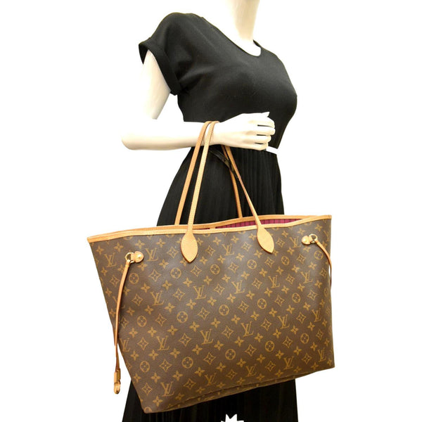 Louis Vuitton Neverfull GM Monogram Canvas Tote Bag - Full View