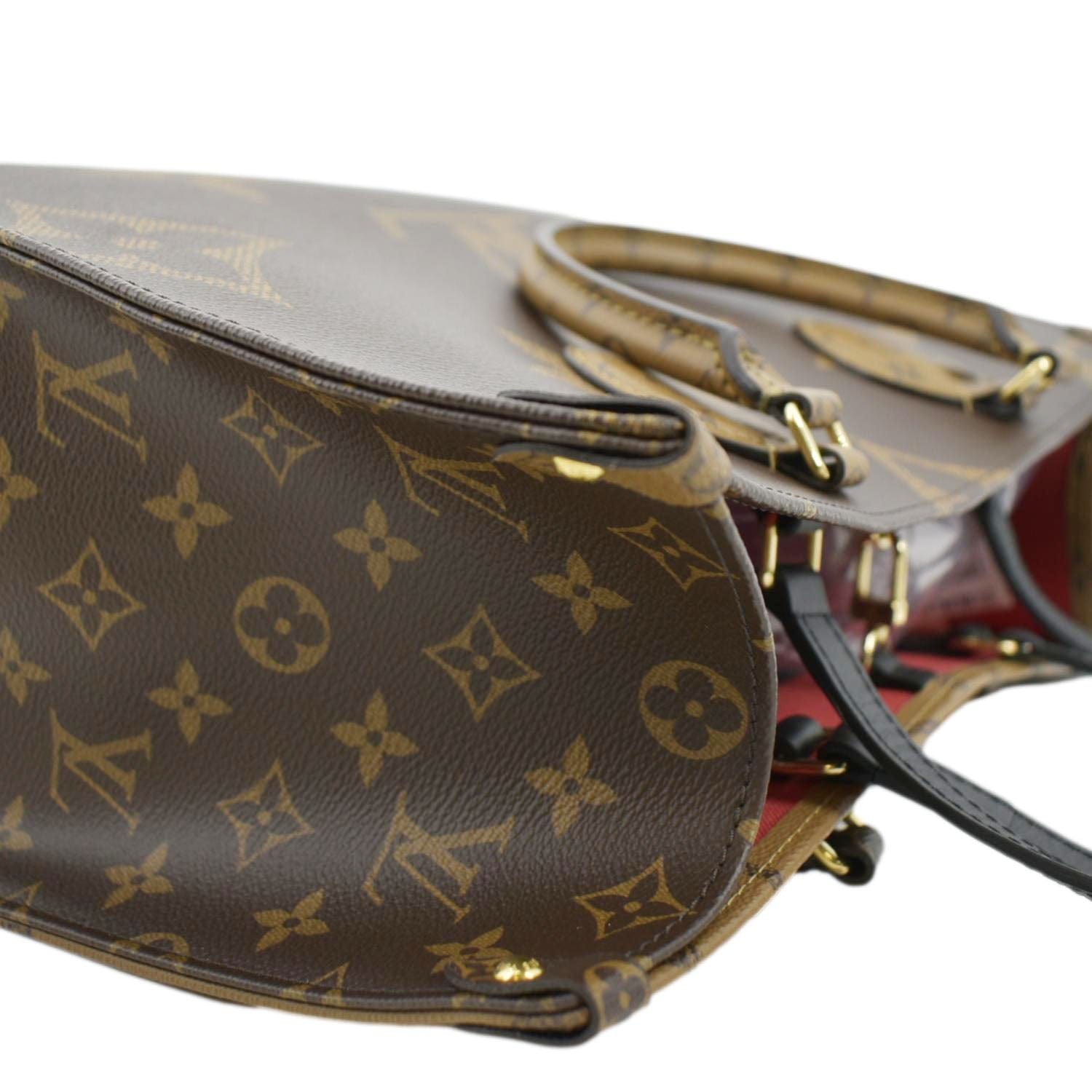 Louis Vuitton Onthego MM Giant Canvas Tote Shoulder Bag
