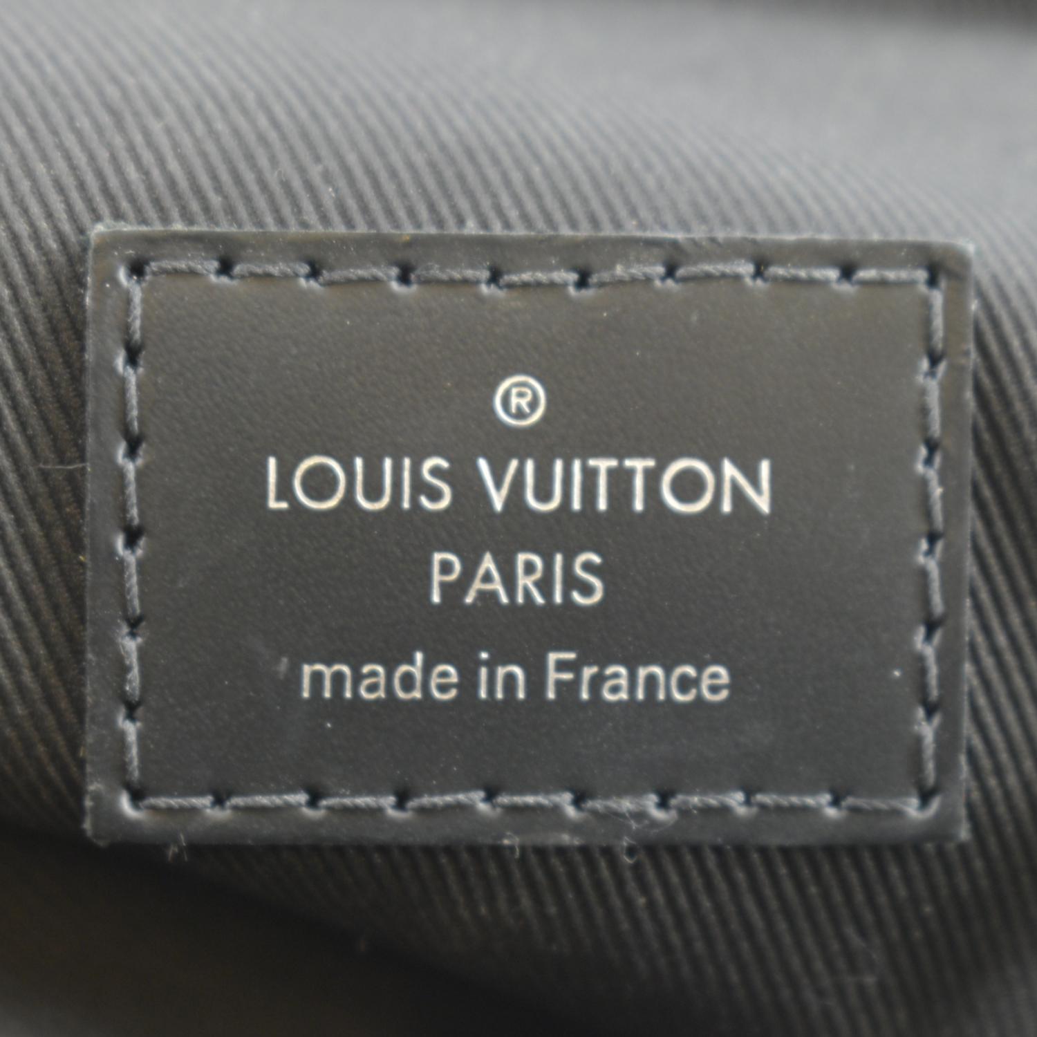 Louis Vuitton Taïga Avenue Sling - Black Backpacks, Bags