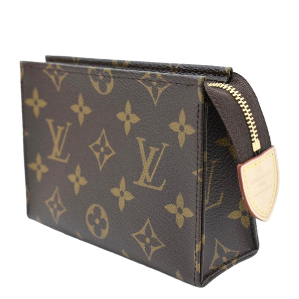 LOUIS VUITTON Toiletry 15 Monogram Canvas Cosmetics Pouch Brown