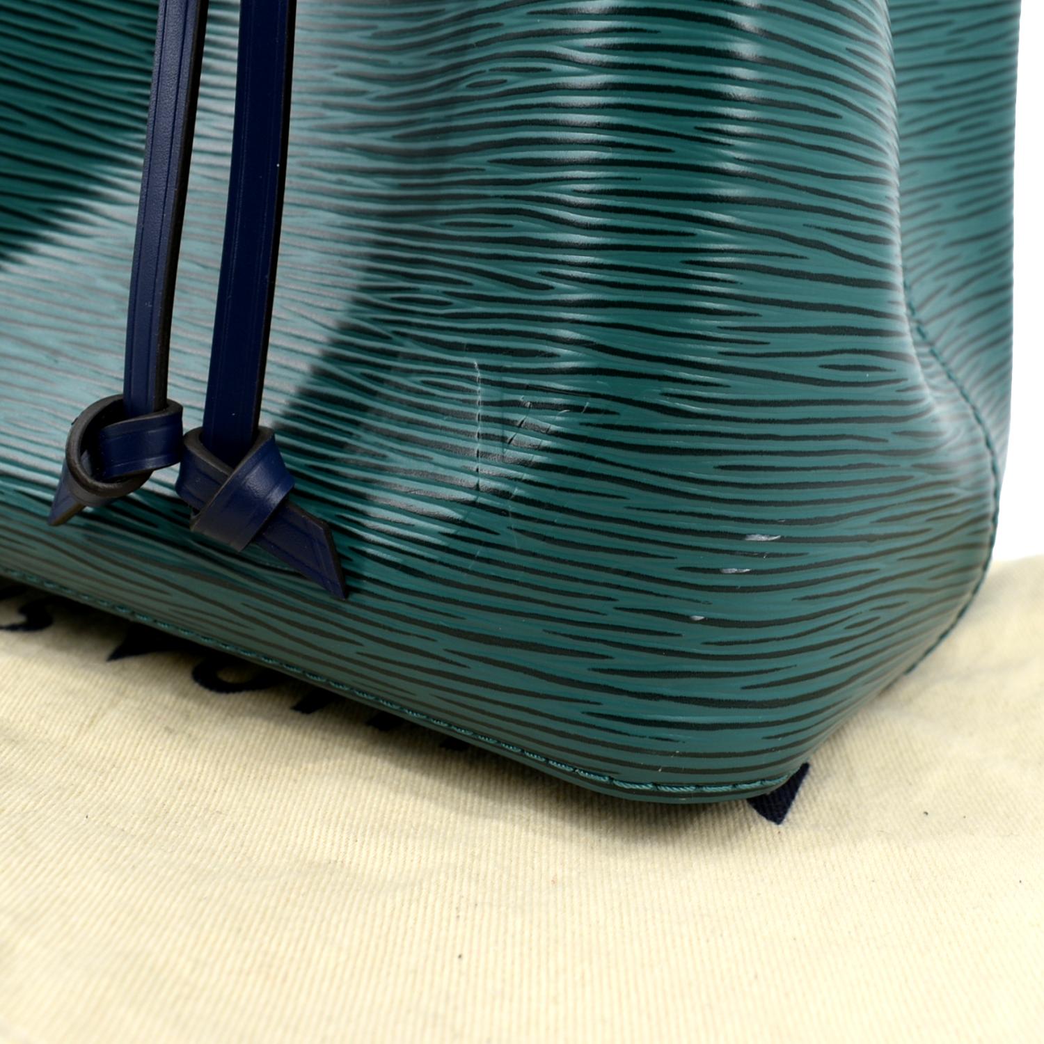 LOUIS VUITTON Louis Vuitton Neonoe BB epi leather shoulder bag handbag  M57691 turquoise blue. | eLADY Globazone