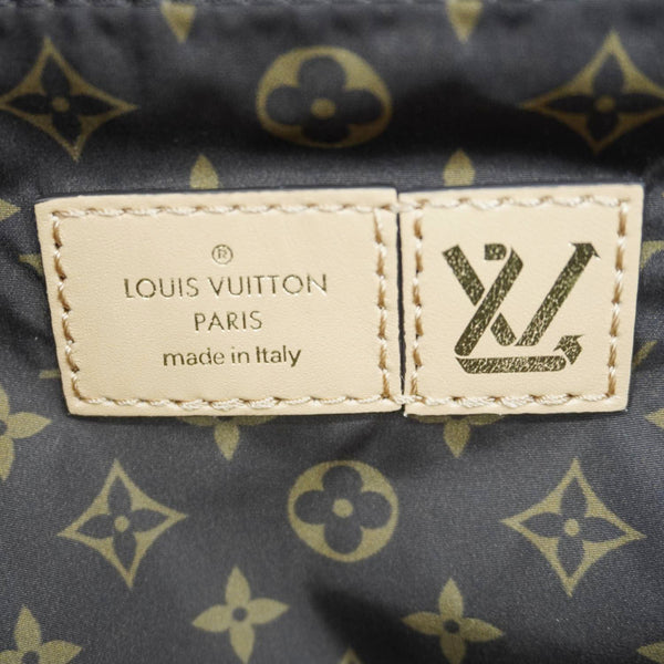 LOUIS VUITTON Onthego Giant Monogram Pillow Shoulder Bag Brown