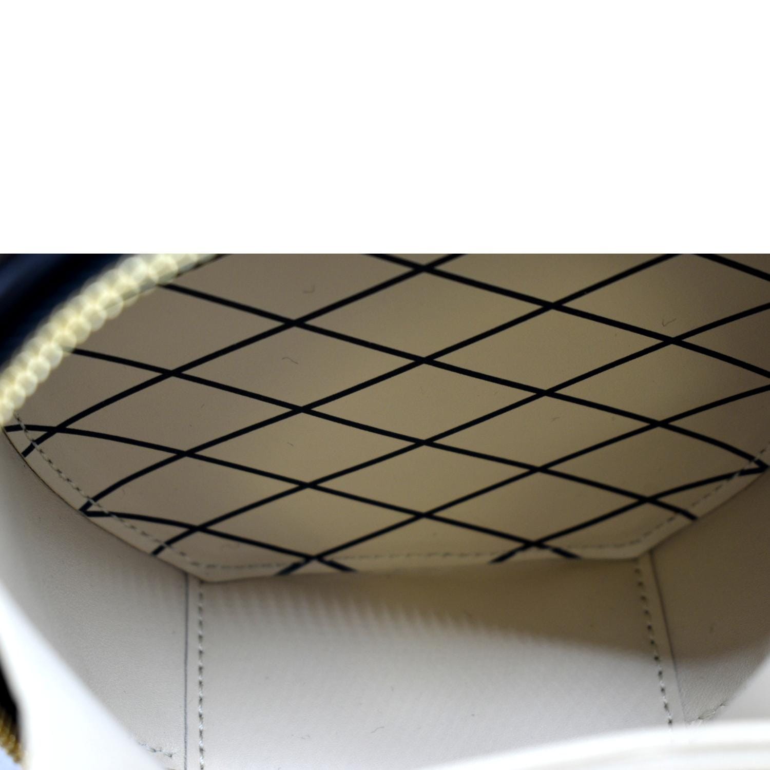 Pre-Owned Louis Vuitton Shoulder Bag Bowat Chapo Brown Black Gold Monogram  Reverse M68276 PL0240 LOUIS VUITTON Pochette Mini Name Tag LV Round (Good)  