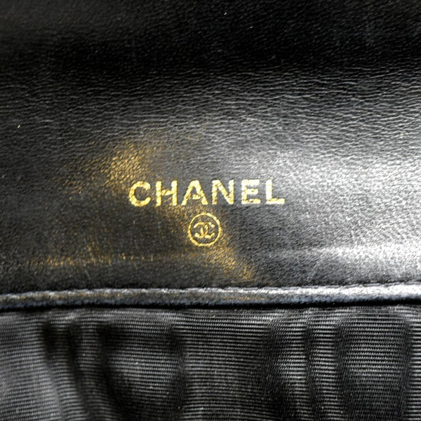 CHANEL Vintage CC Patent Leather Wallet Black