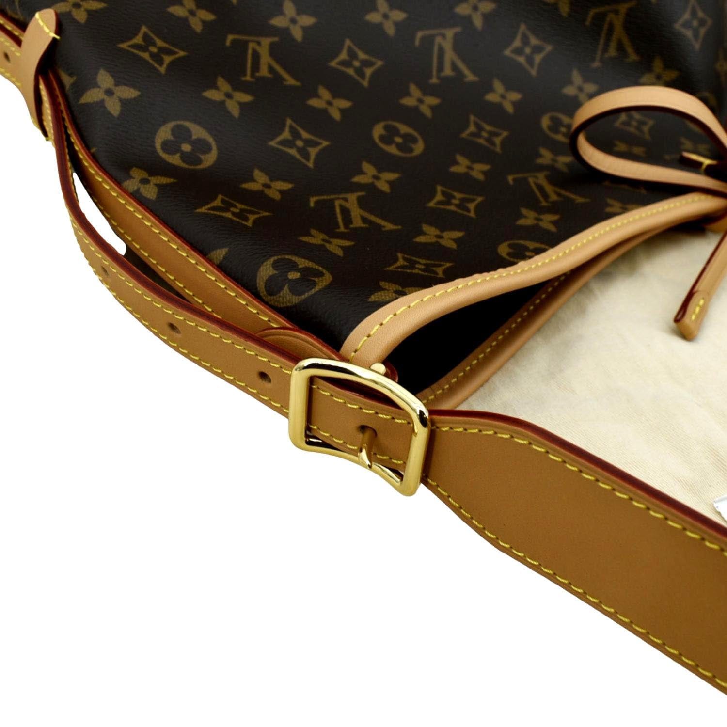 Louis Vuitton Carryall Handbag
