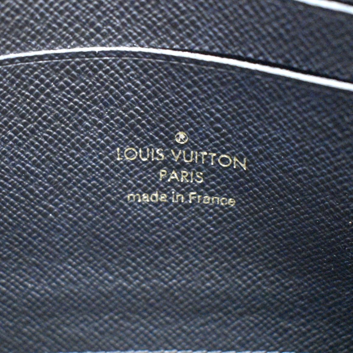 LOUIS VUITTON Reverse Monogram Giant Double Zip Pochette 1286944