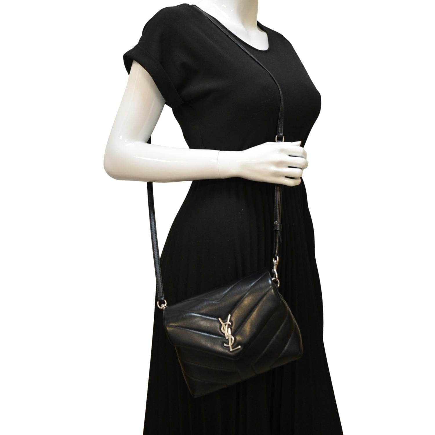 Loulou Small Leather Shoulder Bag in Black - Saint Laurent