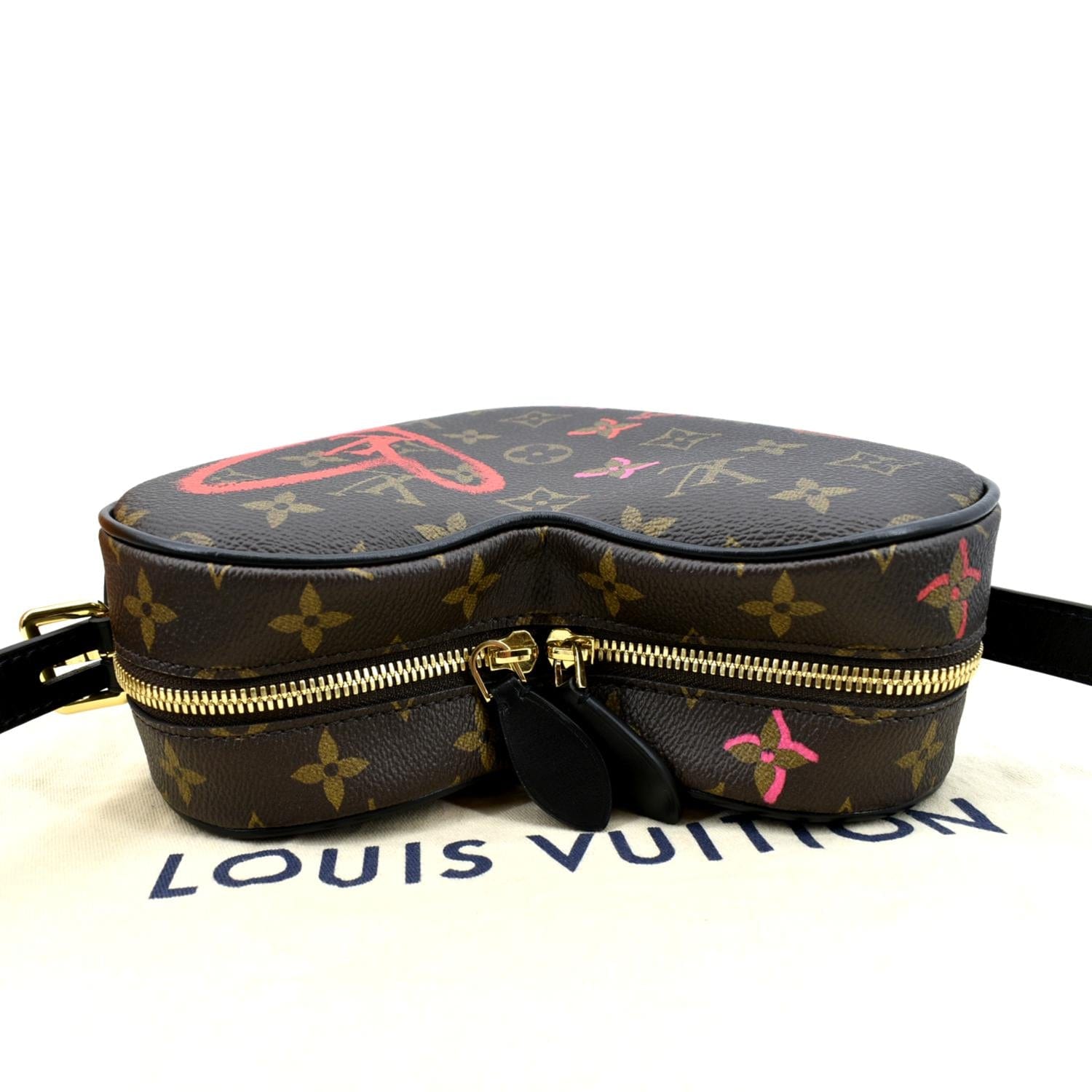 Louis Vuitton, Bags, Louis Vuitton Heart On Chain Red Monogram Sac Coeur  Love Shoulder Crossbody Bag