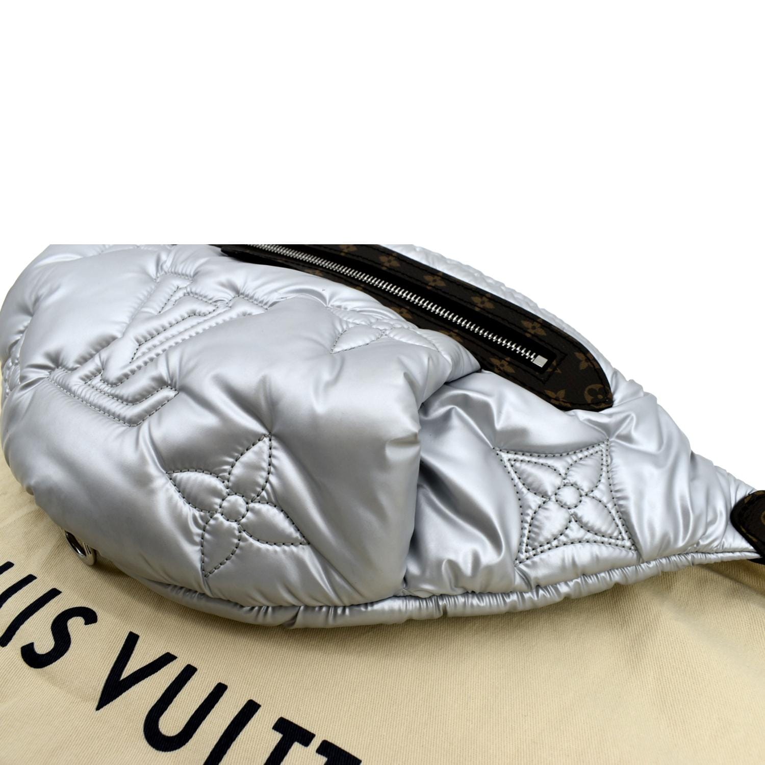 Louis Vuitton Louis Vuitton Maxi Bumbag Silver Body Bag Shoulder M20971  (M20971)