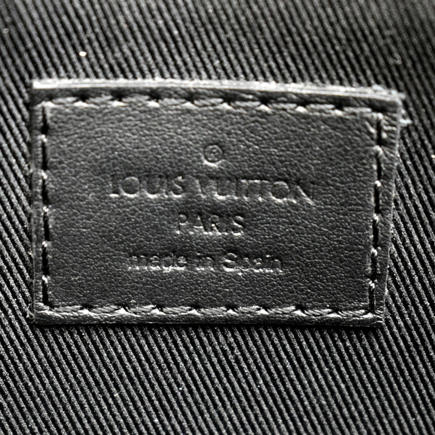 M58488 Louis Vuitton Monogram Embossed Taurillon Leather S Lock Messenger -Blue