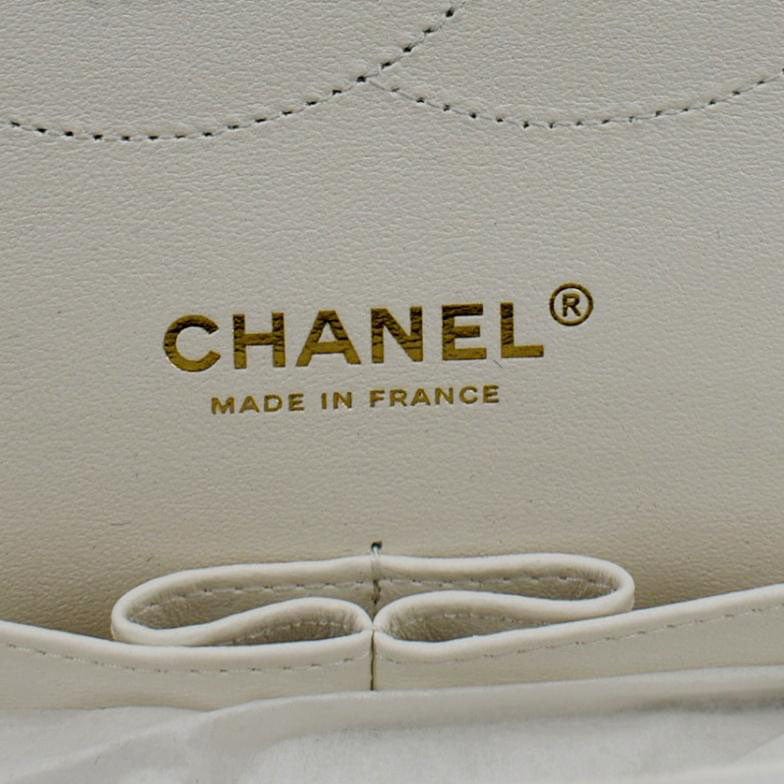 Chanel White Sling Bag Jumbo Caviar Quilted Flapover Sling HandBag For  Women 13*8*5 Inch White - Price in India