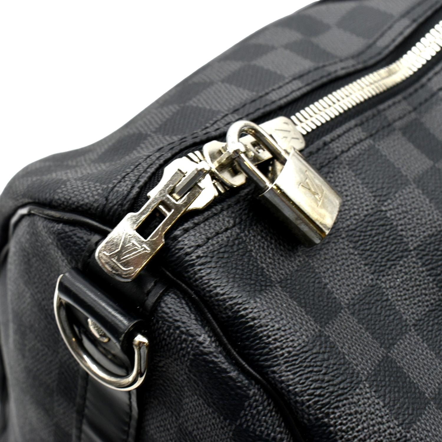 Louis Vuitton Graphite Keepall Bandouliere 55 Bag – The Closet