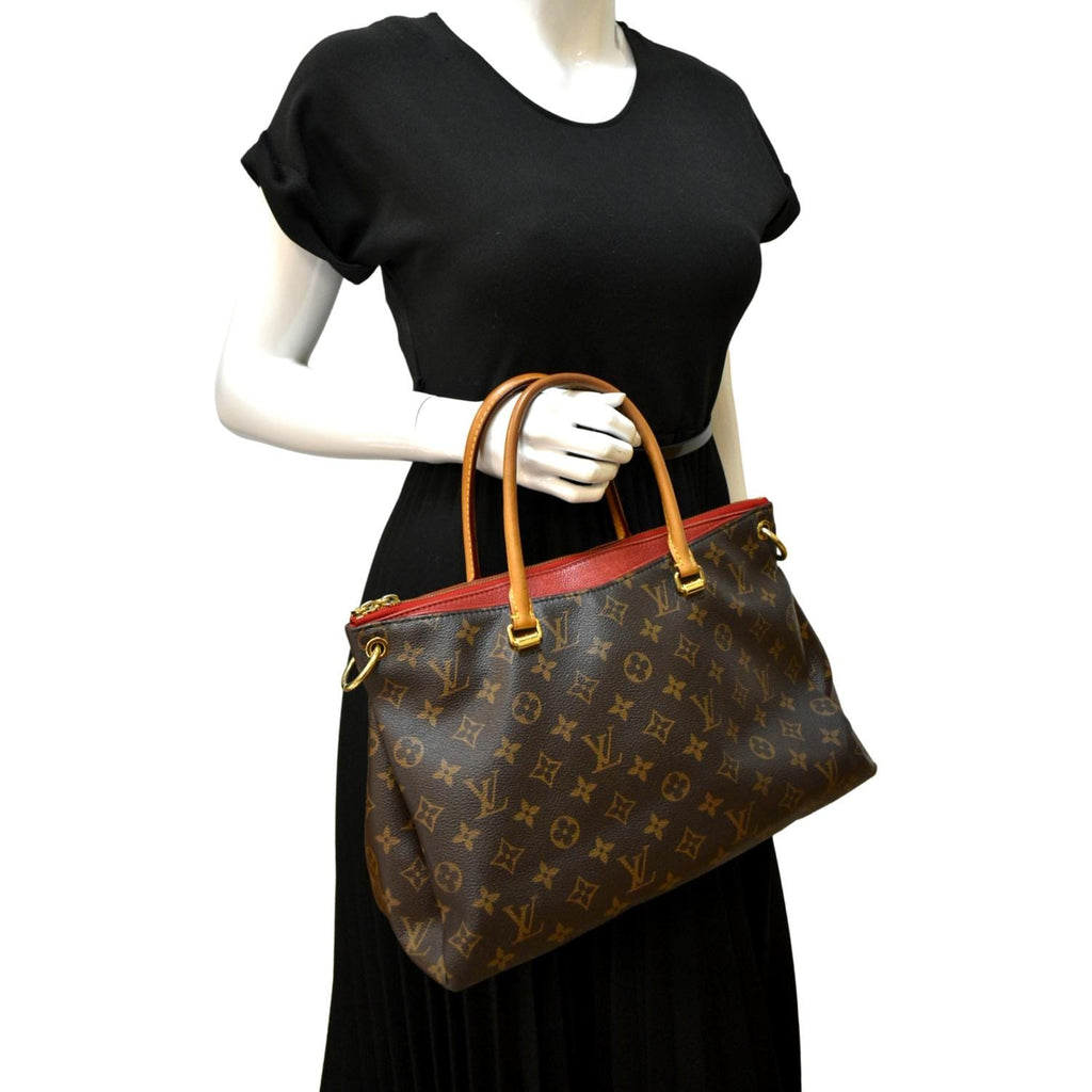 Louis Vuitton, Bags, Authentic Louis Vuitton Monogram Saint Cloud Mm Shoulder  Bag Stunning Condition
