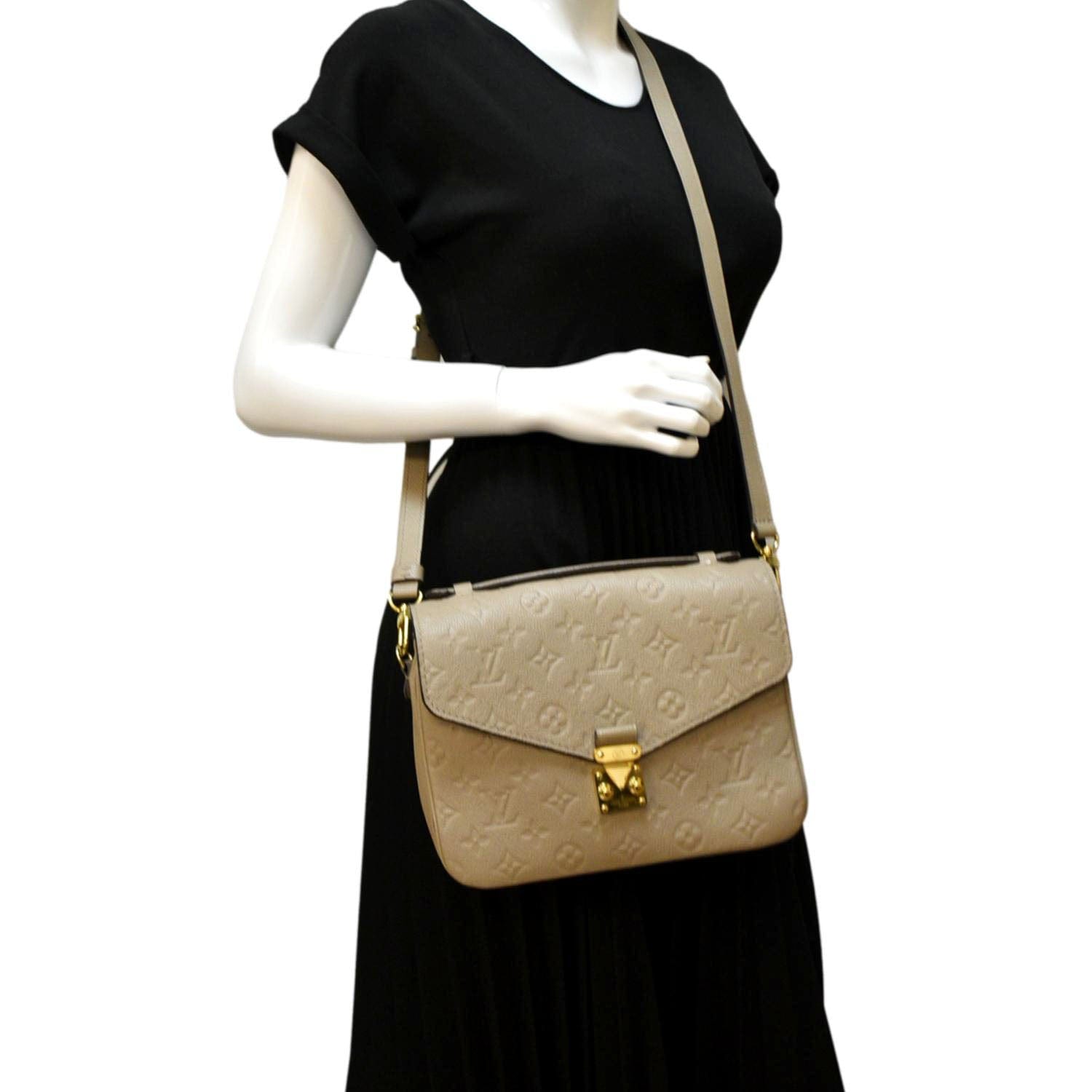 Louis Vuitton Pochette Metis Crossbody Bags for Women