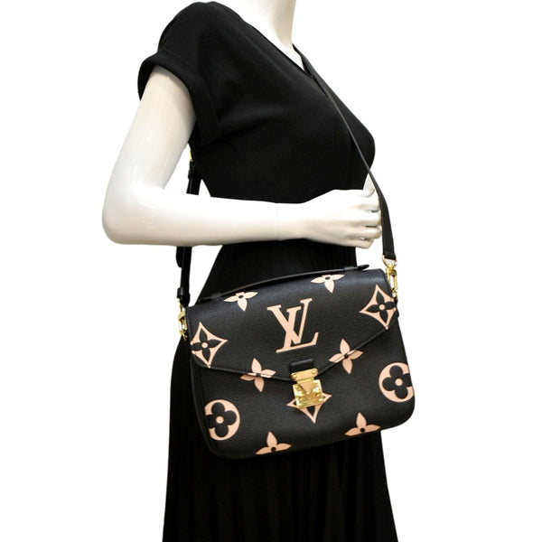 LOUIS VUITTON Metis Pochette Bicolor Empreinte Leather Crossbody Bag Black